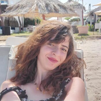 Babysitter Montreal: Nassima