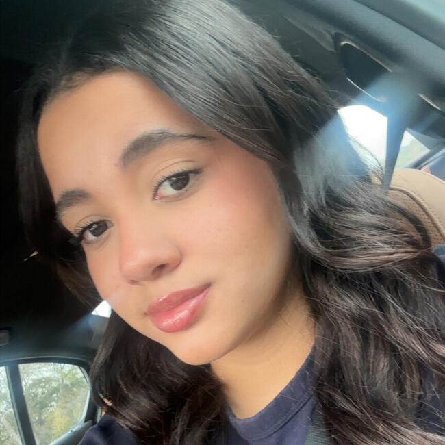 Babysitter in San Antonio: Sophia Valentine