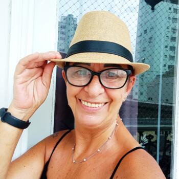 Babysitter in São Vicente: Cristina