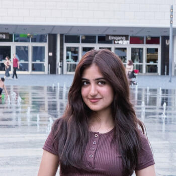 Oppas in Berlijn: Zunaira