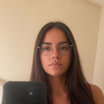 Babysitter in Colomiers: Louna