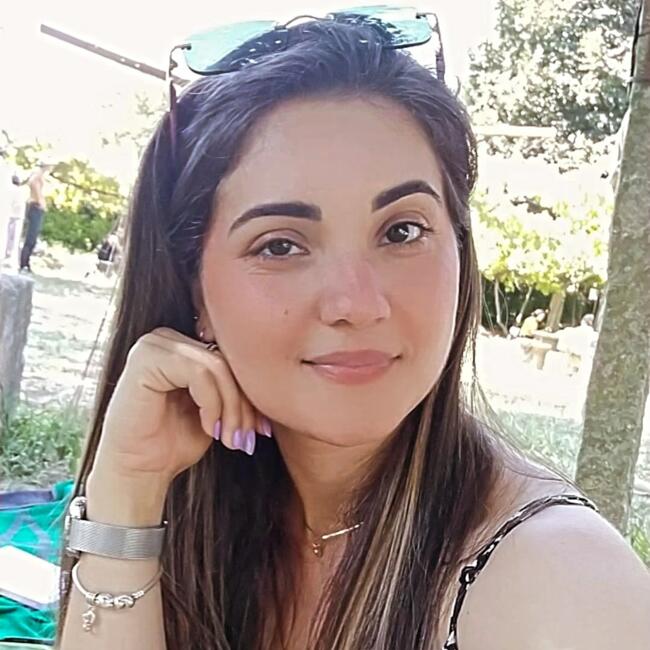 Babysitter em Afife: Maria