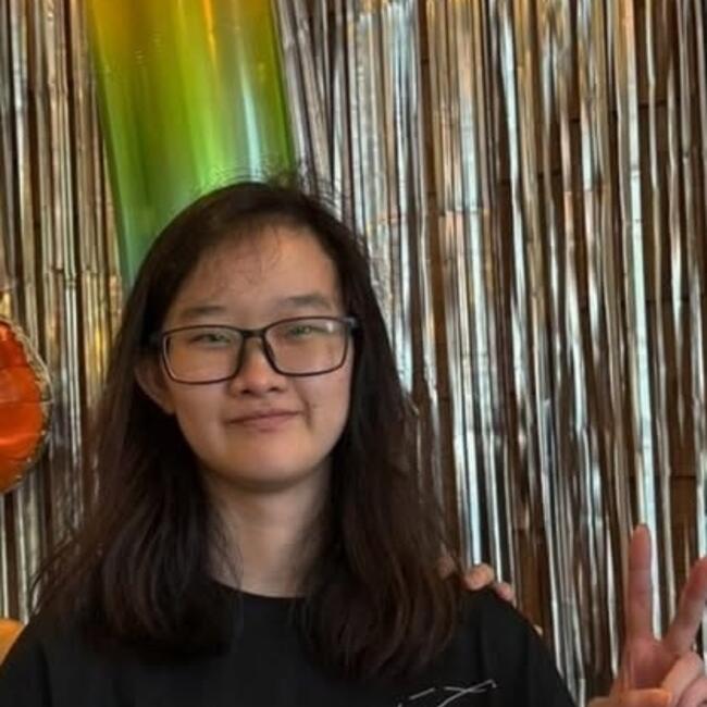 Babysitter in Singapore: HannJen