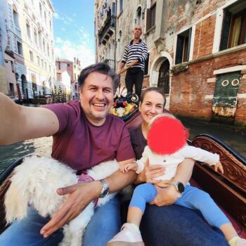 Álimos的保母職缺: 保母職缺 Siobhan