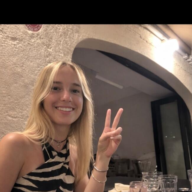 Babysitter in Maillane: Margot