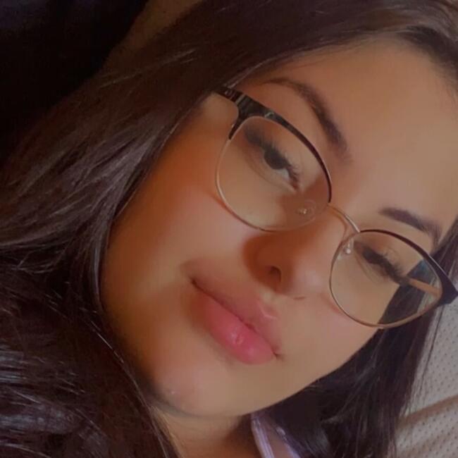 Babysitter in Conselheiro Lafaiete: Bruna