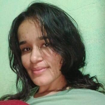Babysitter in Villa del Rosario: Liane