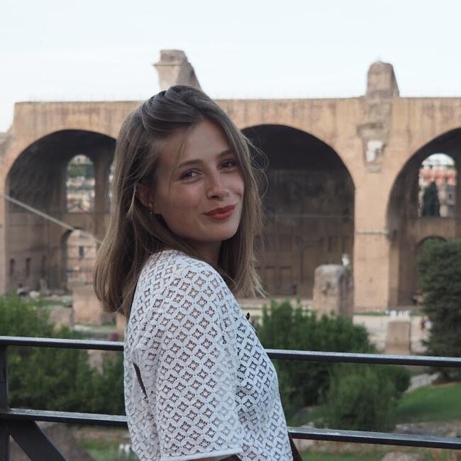 Babysitter in Bordeaux: Margot