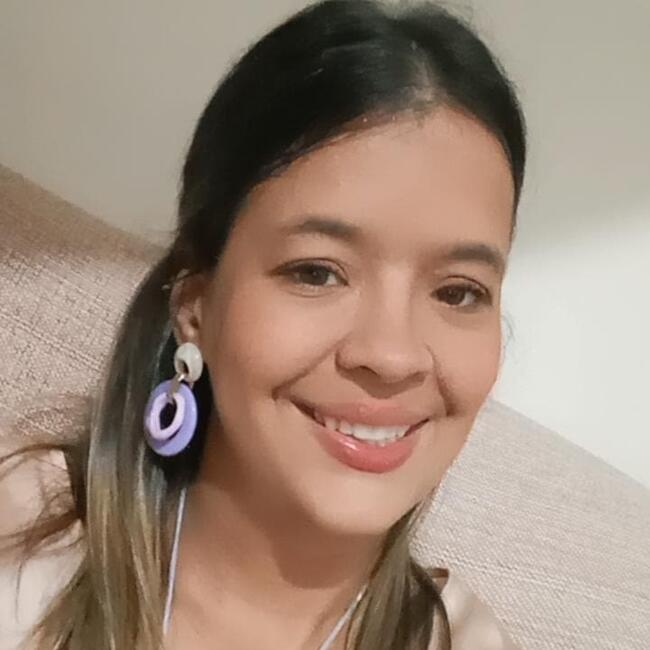 Babysitter in Vitória: Amanda