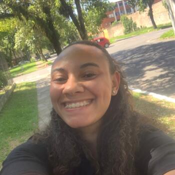 Babá em Porto Alegre: Lauren