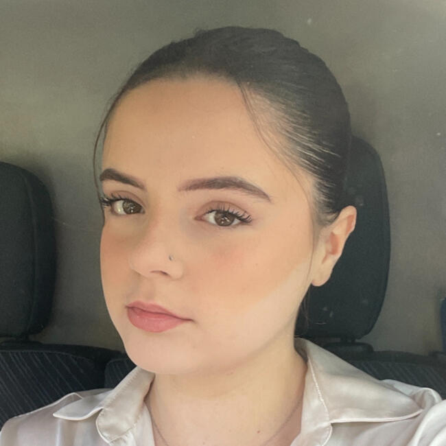 Babysitter in Nîmes: Camillle