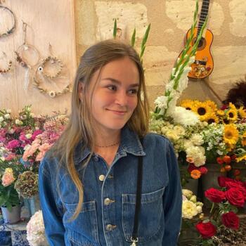 Babysitter in Paris: Esther