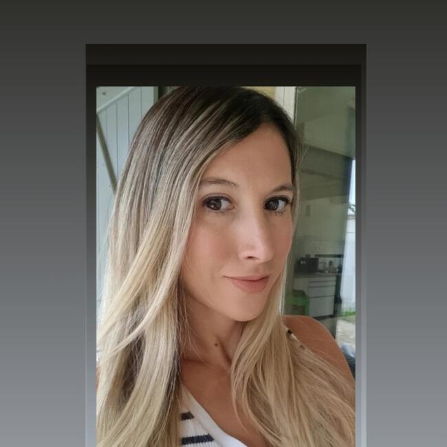 Babysitter in Saint-Cyr-sur-Mer: Yamila