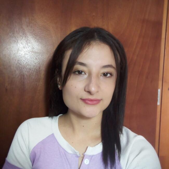 Baby-sitter in Caldas: Carolina