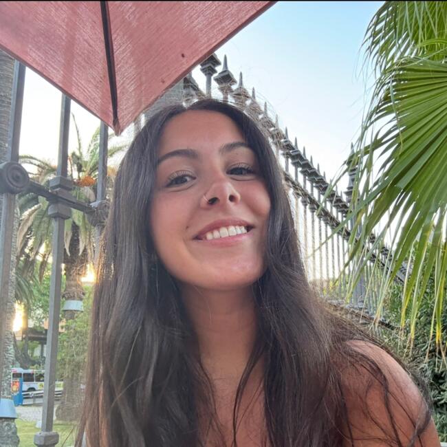 Babysitter in Montevideo: Agustina