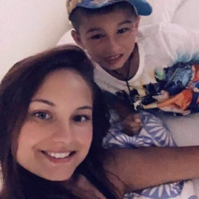 Babysitter in Saint-Léger-des-Bois: Jessica