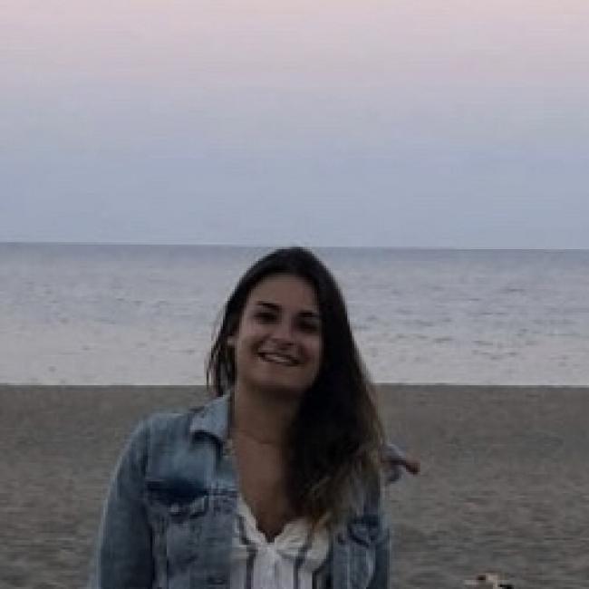 Babysitter in Jodoigne: Justine