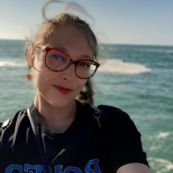 Babysitter in Forest: Juliette