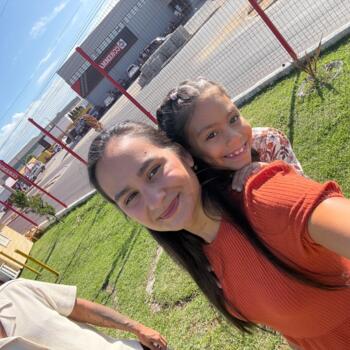 Babysitter in Tijucas: Audry Liz