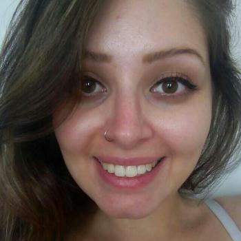 Babysitter Curitiba: Jhenyffer