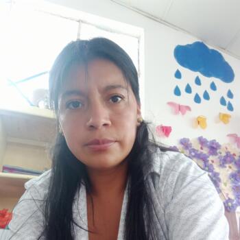 Niñera en Quito: María