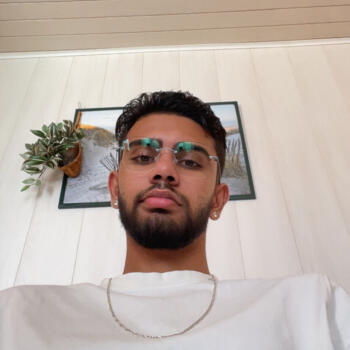 Babysitter in Castelmoron-sur-Lot: Jule