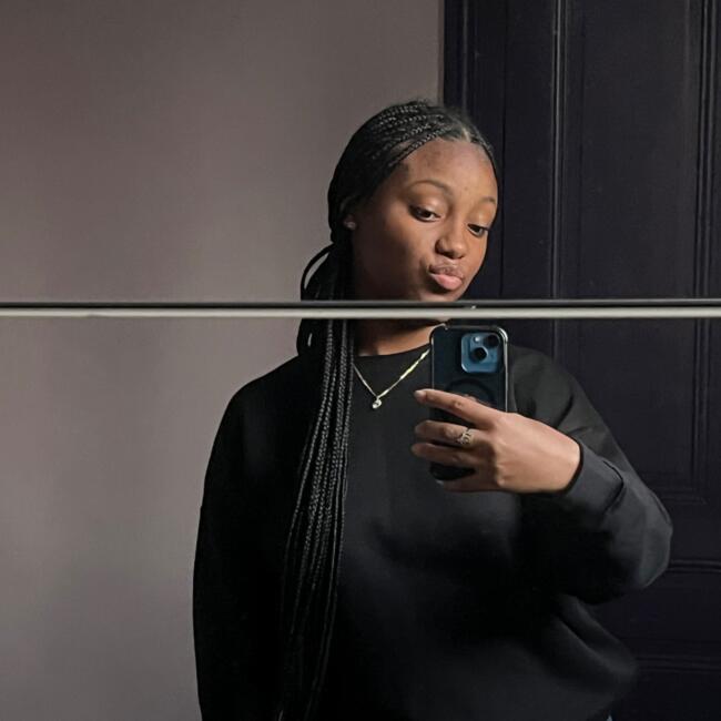 Babysitter in Reims: Gwénaëlle