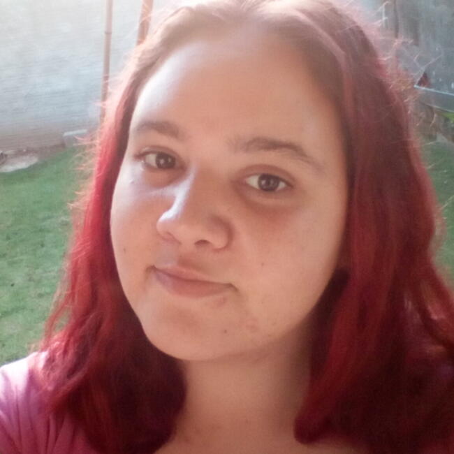 Babysitter in Embu Guaçu: Gabrielle