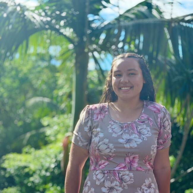 Babysitter in Patos de Minas: Letícia