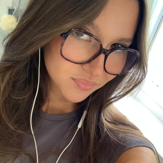 Babysitter in Rueil-Malmaison: Flore