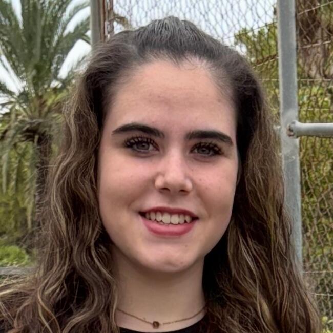 Babysitter in Valencia: Lara