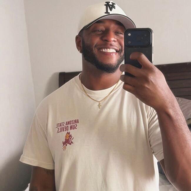 Babysitter in Chandler: Kevan