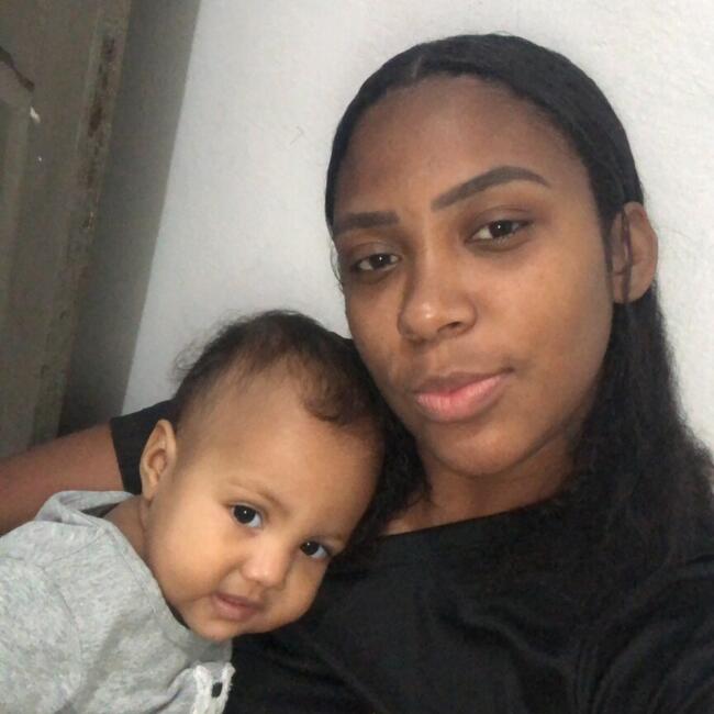 Emprego de babá em Ubá (Minas Gerais): Camila