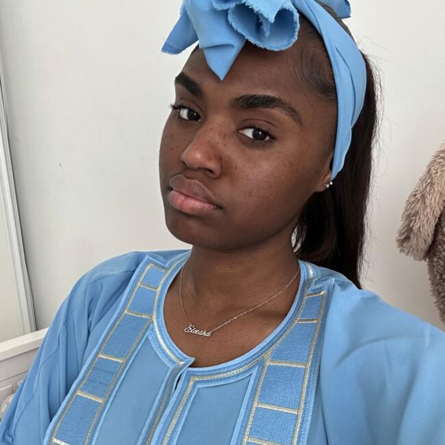 Babysitter in Bezons: Eloisha