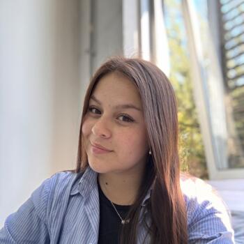 Babysitter in Concepción: Almendra isidora