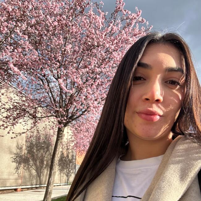 Babysitter in Alcalá de Henares: Valeria