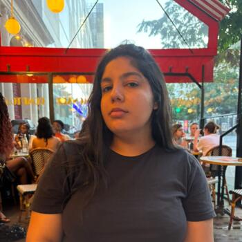 Babysitter in Codognan: Sarah