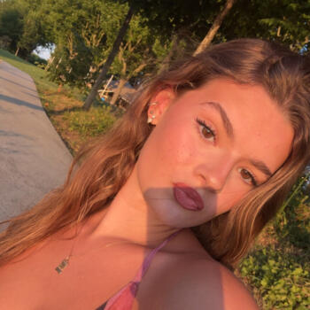 Babysitter in Saint-Marcel-lès-Valence: Lou-anne