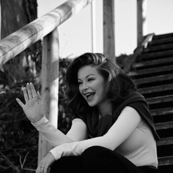 Babysitter in Kočevje: Dina