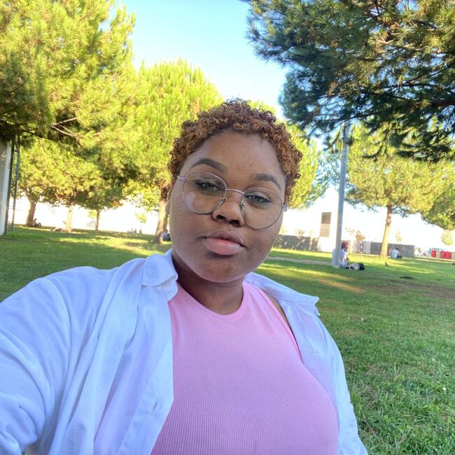 Babysitter em Sintra: Alexandra Pasquinha