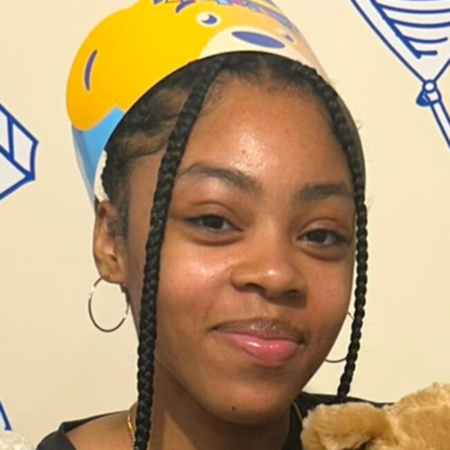 Babysitter in Elmont: Alaysia