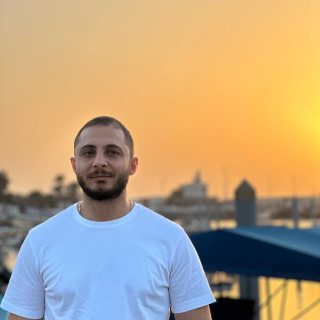 وظيفة جليسة أطفال في عمّان: Rami