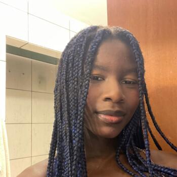 Babysitter Blumenau: Lovemika