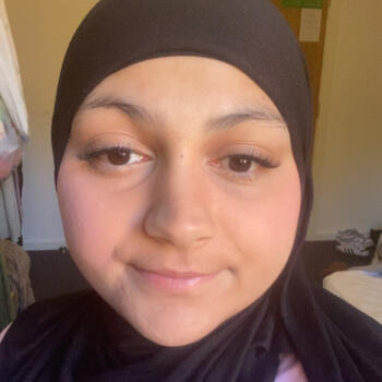 Babysitter in Ashford (Surrey): Ezgi