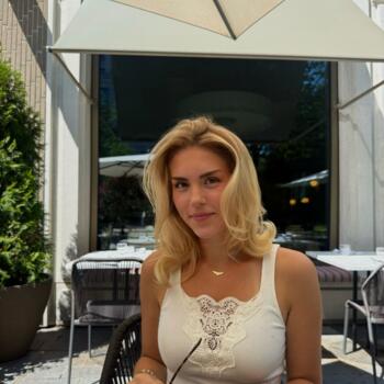 Babysitter in Vienna: Hanna
