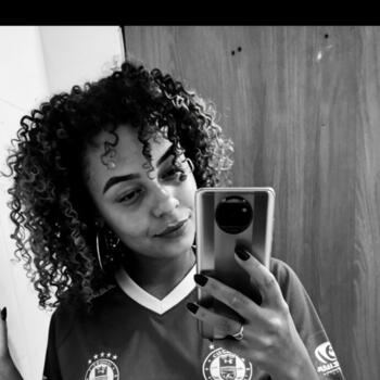Babysitter in São Joaquim de Bicas: Raissa