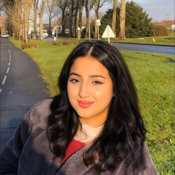 Babysitter in Combs-la-Ville: Salma