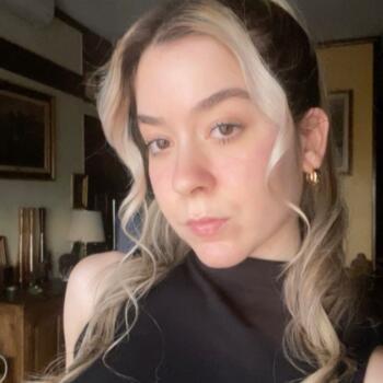 Babysitter στην περιοχή Βούλα: Μελίνα