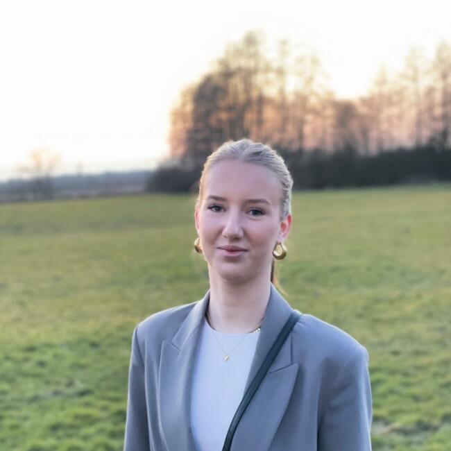 Babysitter in Gronau: Cloë