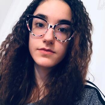 Babysitter Swindon: Arianna